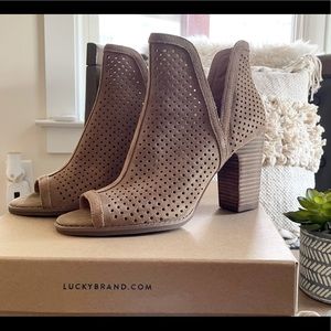 Lucky Brand Larise Bootie Sz 8.5M